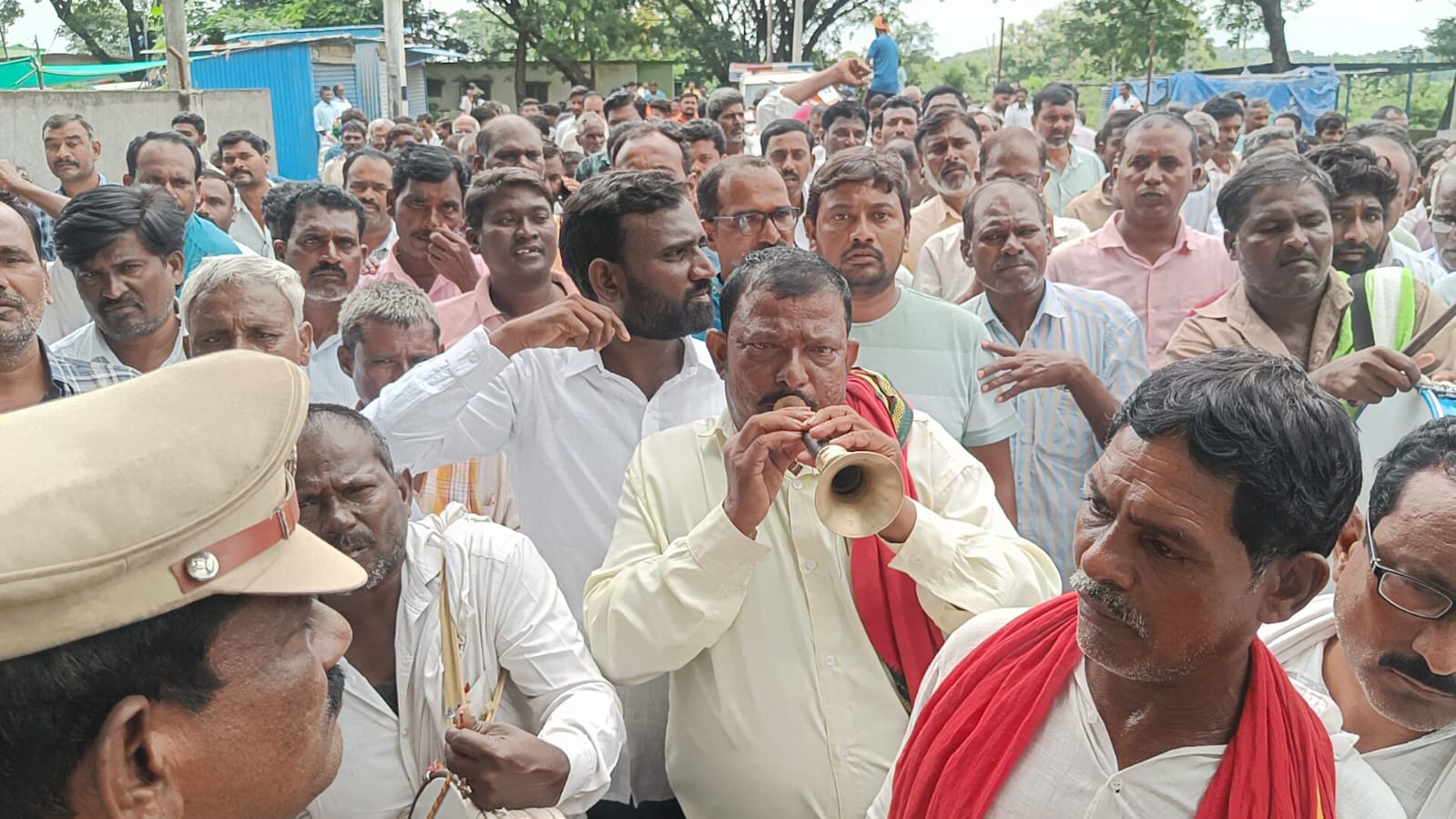 రేవంత్ రెడ్డి దిష్టిబొమ్మతో శవయాత్ర