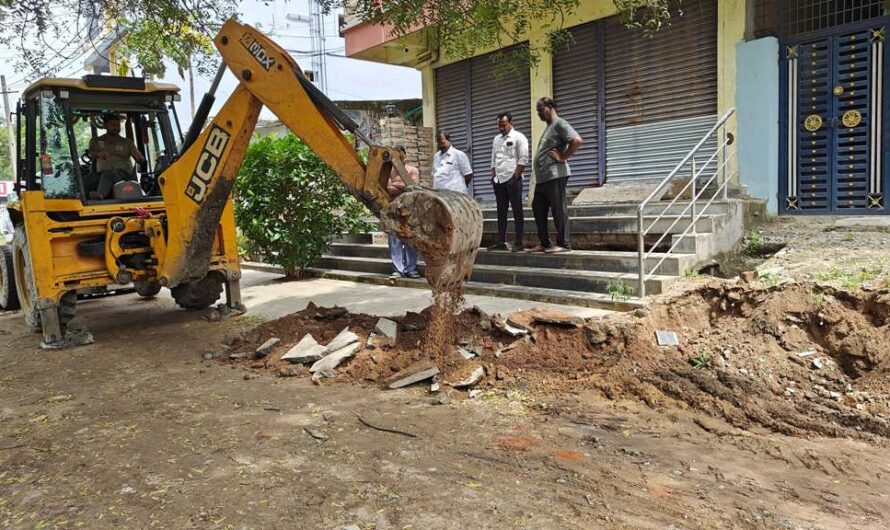 Mandamarri: మందమర్రిలో ఆక్రమణల  తొలగింపు